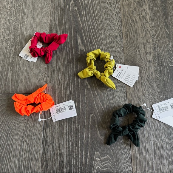 Lot of 3 Lululemon Uplifting Scrunchies *Bow - Picture 1 of 5